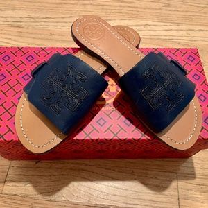 ❤️SOLD!❤️ NEW Tory Burch Sandals Navy Leather Slides Size 5 RARE!